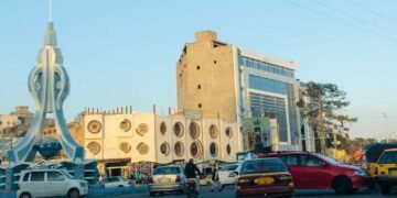 هرات‌ده قوم بویوکلردن بیری ناتانیش‌ شخص‌لر تامانیدن اۉلدیریلگن