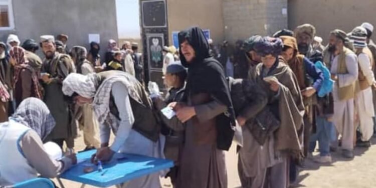 بادغیسده انسانپرورلیک یاردملر اوستیده ایکی قوم آرهسیده تۉقنهشوو یوز بېردی