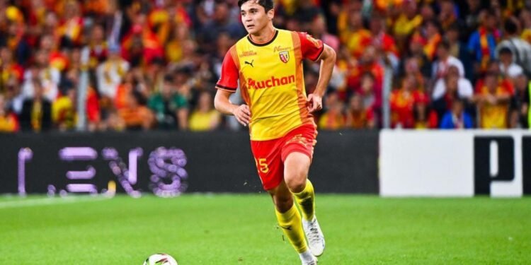 اۉزبېکستانلیک فوتبالچی عبدالقادر حسناف «منچستر سیتی»گه اۉتیشی انیقلندی