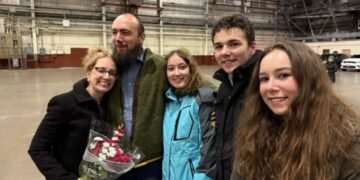 امریکالیک طالبان اسیری عایله‌سیگه قوشیلدی