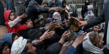 خلق‌ارا بانکی افغانستان‌ده آزیق-آوقت خوفسیزلیگی جدی‌لشگنیدن خبر بېردی