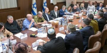 اسراییل کابینه‌سی آتیش-کېسین ریجه‌سینی تصدیق‌لگن