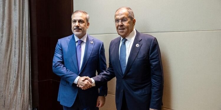 تورکیه و روسیه تشقی ایشلر وزیرلری سوریه حقیده گپ‌لشدی