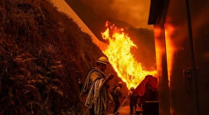 امریکاده ییریک یانغین یوز بېریب مینگلرچە اوی‌نی خوف آستیده قویگن