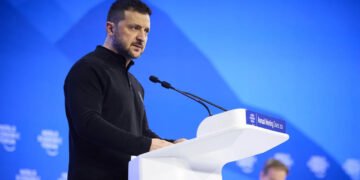 زیلینسکی روسیه بیلن تینچ‌لیک مذاکره اوچون شرط‌لرینی اعلام قیلدی