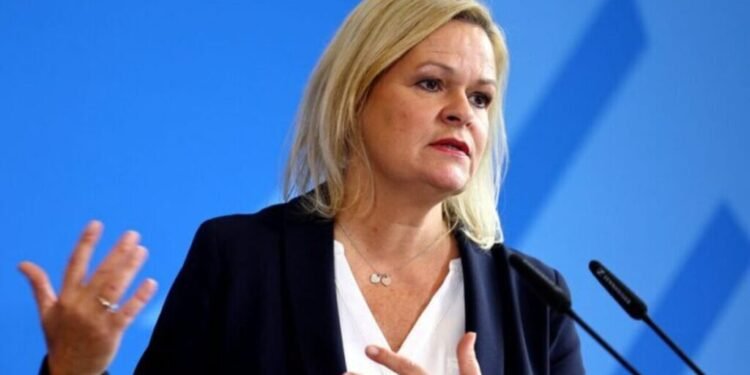 جرمنی‌ده افغانستان‌لیک مهاجرلر جنایتی؛ بو مهاجرلر چیقاریلیشی تاکیدلندی