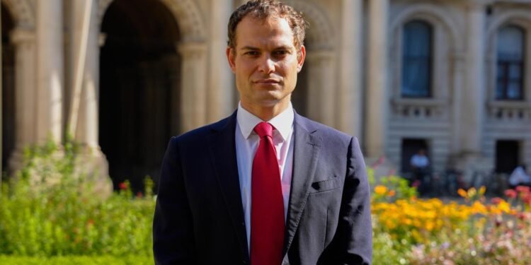 بریتانیالیک مقام افغانستان خاتین-قیزلری حقی‌دن حمایه‌سینی اعلام قیلدی