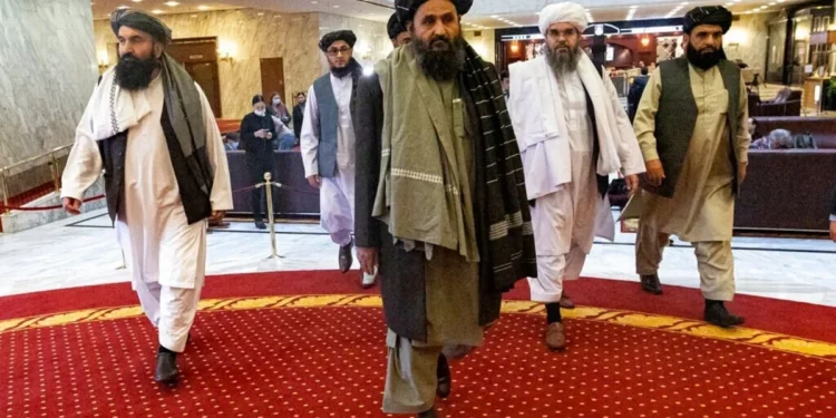 طالبان ایکی رسمی‌سی‌گه سفر قیلیش اوچون رخصت بېریلدی