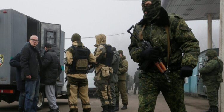 روسیه و اوکراین آره‌سیده ۳۰۰ اسیر المشتیریلگن