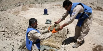 افغانستان ماین و پارتلش ماده‌لردن افلاس‌لنگن مملکتلر جمله‌سیدن دیر