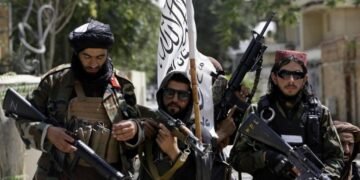 طالبان ینه بیربار افغانستان‌ده داعش تهدیدی جدی‌ اېمس‌ دېب ادعا قیلدی