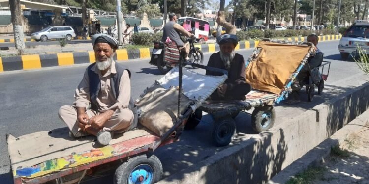 جهان بانکی افغانستان اقتصادی وضعیت‌نی آغیر بیان قیلدی