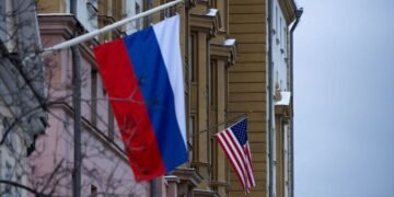 روسیه امریکا بیلن سۉزلشوو اۉتکزیش مقصدیده سعودی عربستان‌گه وکیللرینی یوباره‌دی