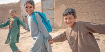 یونیسف افغانستان‌ده اۉتگن ییلی ۱۸ مینگ محلی صنف‌دن حمایه قیلگن