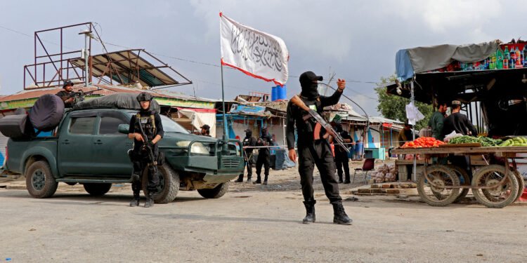 لغمان‌ده آلتی کیشی طالبان تامانیدن دُره اۉریلدی