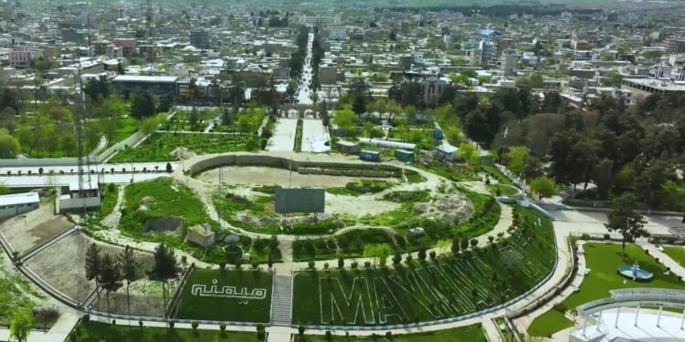 طالبان فاریاب‌ و خوست‌ده بیر عیال شامل آلتی کیشی‌نی عامه حضوریده جزاله‌دی