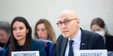 ولکر ترک: افغانستان‌ عیاللری دنیاده مثالی بۉلمه‌گن آغیر احوالده قرار تاپکن