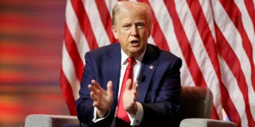 ترامپ ینه بیربار جوبایدن‎‌دن افغانستان‌ده قوراللرنی قالدیرگنی اوچون تنقید قیلدی