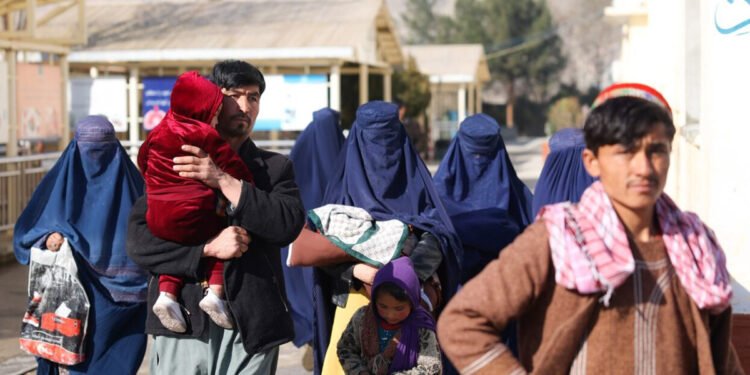 افغانستان‌ده ۸۰ فایز ساغلیق مرکزلری فعالیتی تۉخته‌تیلیشی آگاه‌لنتیریلدی