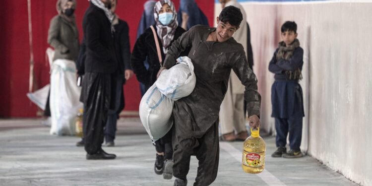 اوچا: افغانستان‌گه شاشیلینچ یاردملر اوچون ۴۸ میلیون دالر بودجه اجره‌تیلدی