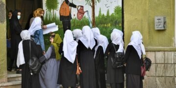 افغانستان‌ده اوقوو ینگی ییلی قیزلر حضورسیزلیگیده باشلندی