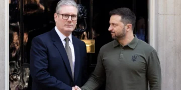 بریتانیا اوکراین‌گه ایکی میلیارد دالر بېره‌دی