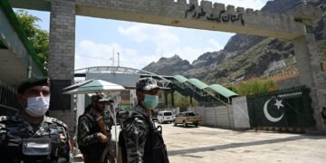 تورخم‌ده طالبان و پاکستان آره‌سیده ینه تۉقنه‌شوو یوز بېردی