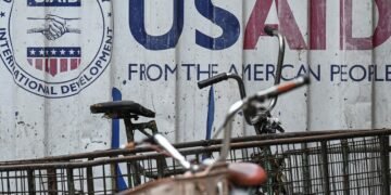 امریکا ۸۳ فایز خلق‌ارا رواجلنیش دستورلرینی بیکار قیله‌دی