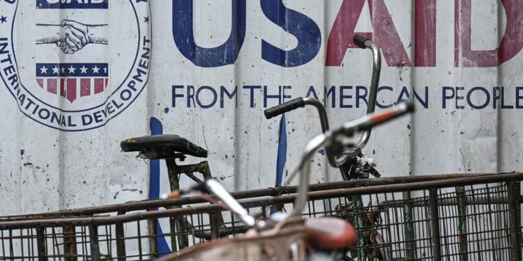 امریکا ۸۳ فایز خلق‌ارا رواجلنیش دستورلرینی بیکار قیله‌دی