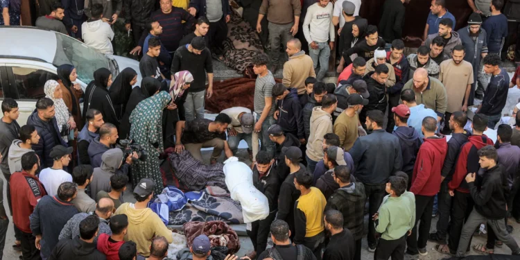 غزه‌ده اسراییل هجوملری قربانلری نینگ رقمی ۴۰۰ کیشی‌دن آشدی