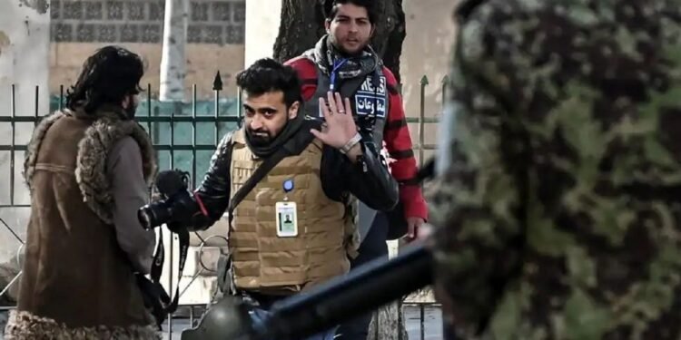 افغانستانده بوگون ۲۷ – حوت ژورنالیستلر ملی کونی دیر