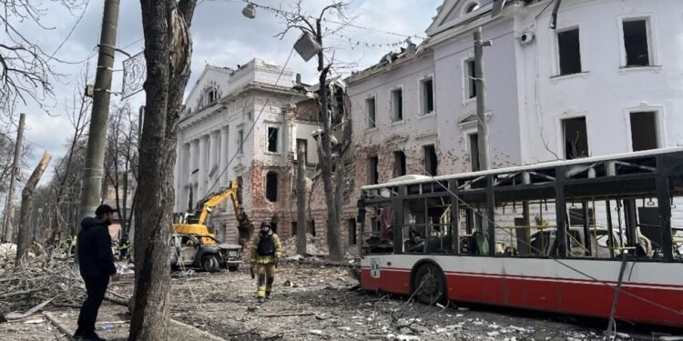 روسیه نینگ اوکراین‌ده‌گی ینگی هجوملریده کمیده ۱۵۰ کیشی اۉلیب و یره‌لنگن