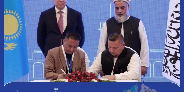افغانستان و قزاقستان ۱۴۰ میلیون دالر ارزشگه ۲۰ کېلیشوو امضا قیلدی