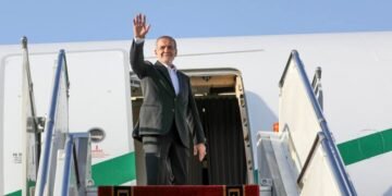 ایران جمهور باشلیغی آذربایجان‌گه سفر قیلدی