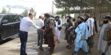 اۉزبېکستان‌لیک بیر هیات بلخ ولایتی‌گه کېلدی