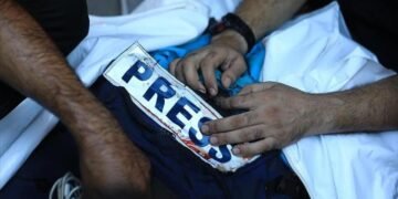 اخیرگی تۉرت آی ایچیده ۱۵ فلسطین‌لیک ژورنالیست اسراییل هجوملری عاقبتیده جان بېرگن