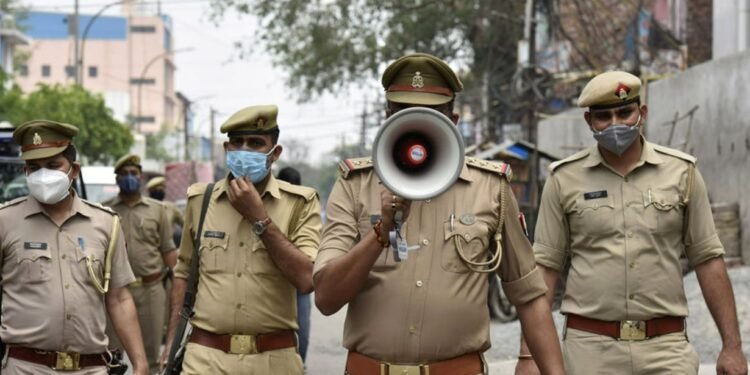 کشمیرده سیاح‌لر اۉلدیریلیشی؛ هندوستان پاکستان‌گه قرشی دیپلوماتیک باسیم‌لرنی قۉلگه آلدی