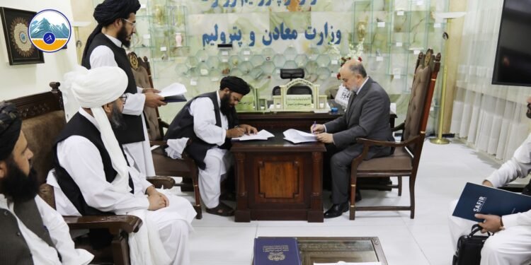 طالبان یتیم تاقدن گاز ایشلب چیقاریش بۉییچه تورک کمپنیهلریدن بیری بیلن شرطنامه امضا قیلدی