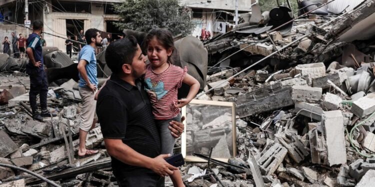 اسراییل غزه‌گه انسان‌پرورلیک یاردملر یوباریلیشی‌گه رخصت بېردی