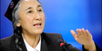 رابعه قادر؛ اویغورلر ایرکین‌لیگی آوازی