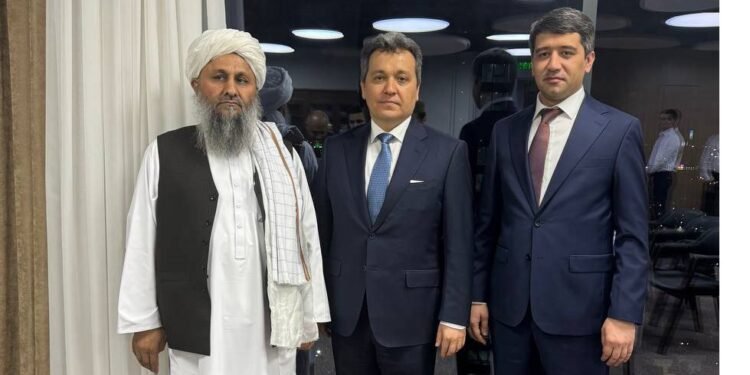 طالبان، اۉزبېکستان و تاجکستان مخابرات وزیرلری اوچره‌شدی