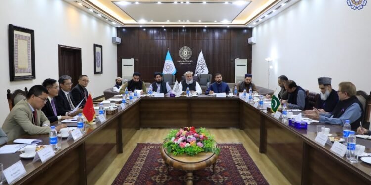 طالبان، چین و پاکستان وکیللری سوداگرلیک علاقهلری کوچهیشی خصوصیده ییغین اۉتکزدی