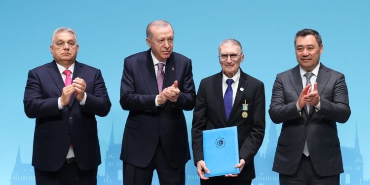 تورکی دولتلر تشکیلاتی تامانیدن نوایی خلق‌ارا مکافاتی  تورکیه‌لیک عالم‌گه بېریلدی