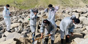 بدخشان‌ده ۱۸۱۰ دهقان سوو تاشقینلری‌دن زیان کۉرگن