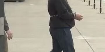 امریکاده بیر کیشی طالبان اعضالیگیگه عیب‌لنیب حبسگه آلینگن