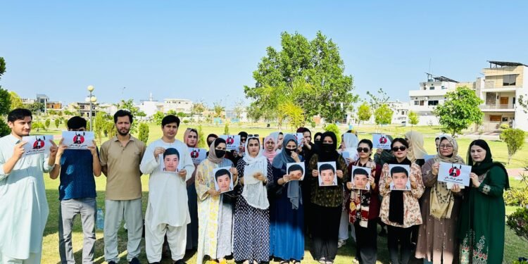 عیاللر فریادی حرکتی افغانستانلیک مهاجرلرگه قرشی باسیملر برابریده ناراضلیک بیلدیردی