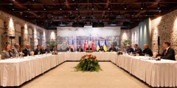 استانبولده اوکراین اوروشی خصوصیده اوچ تامانلمه ییغین اۉتکزیلگن