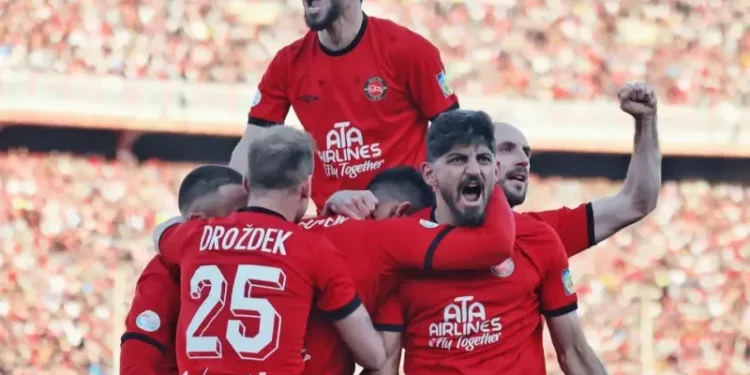 تراکتور فوتبال جماعهسی ایران لیگهسی نینگ نوبتدهگی قهرمانی بۉلدی