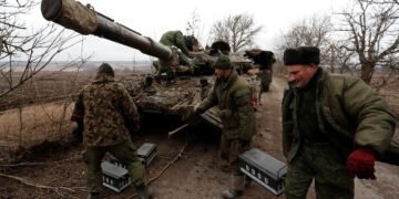 تینچ‌لیک اوچون روسیه و اوکراین شرط‌لری؛ تینچ‌لیککه قۉل تاپیش بیرازگینه اوزاق کۉرینه‎‌دی