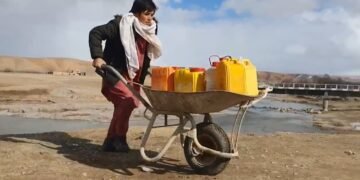 یوناما: افغانستان جمعیتی اوچ حصه‌سیدن بیر حصه‌سی ساغلام سووگه قۉل تاپالمه‌یدی